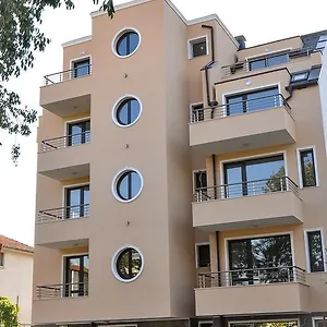 Apartament Ddenko